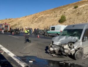 Gaziantep’te 3 aracın karıştığı zincirleme kaza: 1 ölü, 6 yaralı