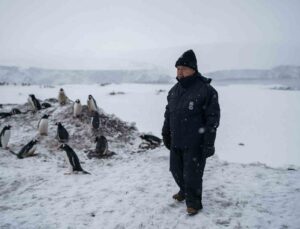 Guterres, COP 28 öncesi Antarktika’yı ziyaret etti