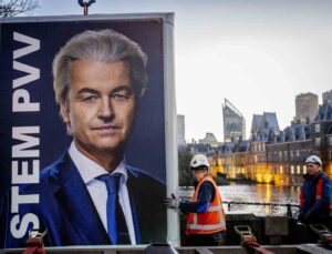 Hollanda’da sandıktan İslam karşıtı Wilders’ın liderliğindeki Özgürlük Partisi birinci çıktı