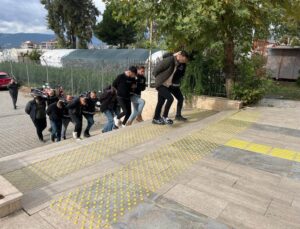 İzmir’de eğlence mekanındaki silahlı kavgaya 6 tutuklama