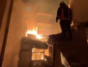 Malatya’da metruk ev yangını