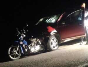 Muhtarın kullandığı otomobil motosiklete çarptı: 1 ölü, 1 ağır yaralı