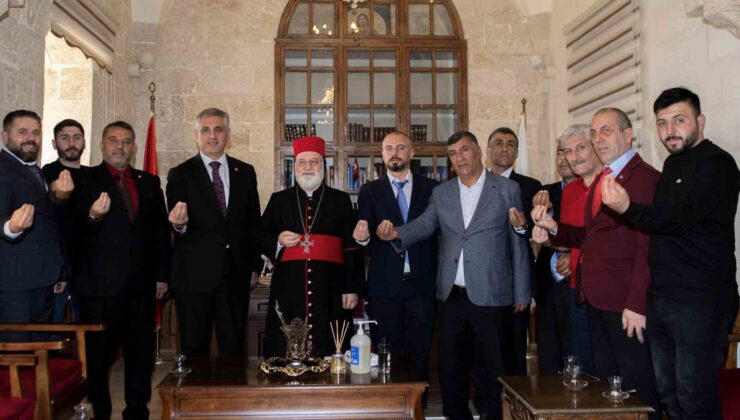 Osmanlı Ocakları Genel Başkanı Canpolat’tan Deyrulzafaran Manastırı Metropoliti Özmen’e ziyaret
