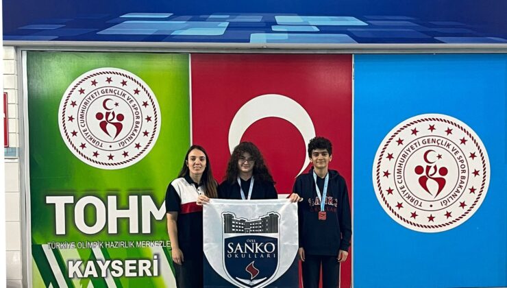 SANKO Okulları öğrencileri Türkiye Yüzme Şampiyonası’na gidiyor