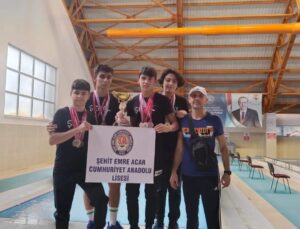 Söke Cumhuriyet Anadolu Lisesi Yüzme Takımı Aydın İl Şampiyonu oldu