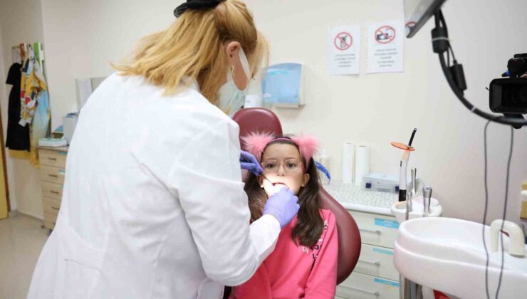 Toplumsal ‘Ağız ve Diş Sağlığı’ bilinci oluşması için çocuk yaştan itibaren eğitim önem taşıyor