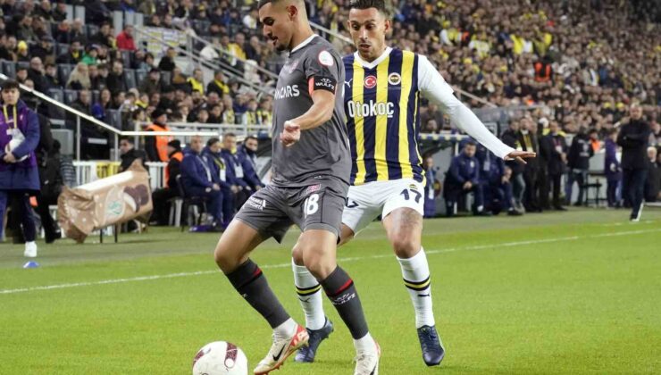 Trendyol Süper Lig: Fenerbahçe: 0 – Fatih Karagümrük: 1 (İlk yarı)