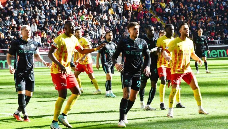Trendyol Süper Lig: Kayserispor: 0 – Adana Demirspor: 1 (İlk yarı)