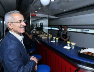 Ulaştırma ve Altyapı Bakanı Uraloğlu: “Yüksek hızlı trenlerimizle taşıdığımız yolcu sayısı 79,5 milyonu geçti”