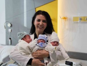 12 yıllık bebek özleminin ardından tüp bebekle üçüz sahibi oldular