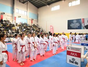 2 bin 200 sporcunun katılımıyla Türkiye Karate Şampiyonası Kartepe’de başladı