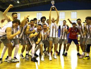 Basketbolda şampiyon İzmir Ekonomi