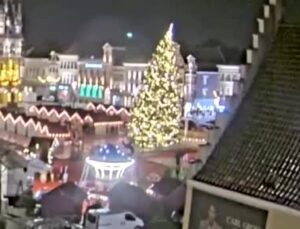 Belçika’da Noel pazarında 20 metre uzunluğundaki ağaç devrildi: 1 ölü