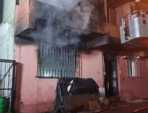 Beykoz’da iki katlı binada yangın