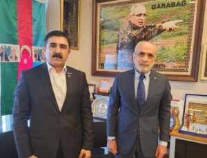 Cumhurbaşkanı Başdanışmanı Topçu, Azerbaycan’ın milli kahramanı Hüseyinli ile görüştü