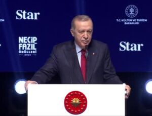 Cumhurbaşkanı Erdoğan: “Hangi sebeple olursa olsun, sporun günlük siyasi rekabetin mezesi haline getirilmesi yanlıştır”