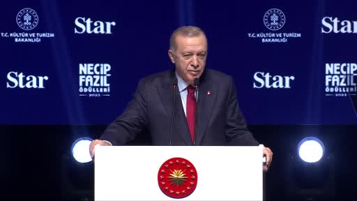 Cumhurbaşkanı Erdoğan: “Hangi sebeple olursa olsun, sporun günlük siyasi rekabetin mezesi haline getirilmesi yanlıştır”