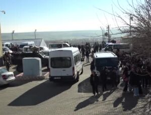 Diyarbakır’da öğrencilerin kavgasını polis ve jandarma dağıttı