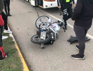 Edirne’de otobüs, otomobil ile motosikletin karıştığı kazada 1 kişi yaralandı