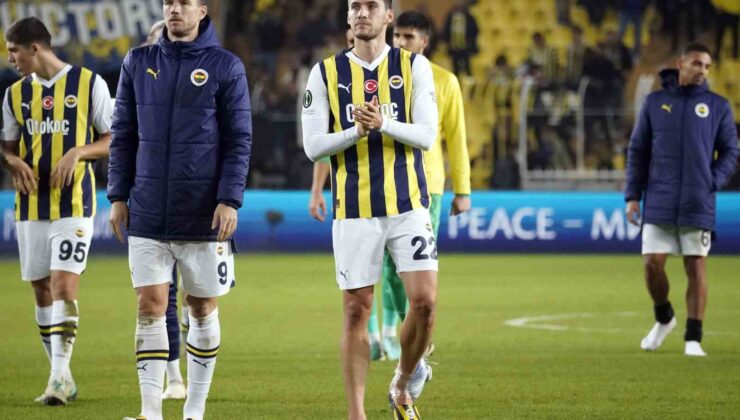 Fenerbahçe ve tribünlerden Umut Nayir’e destek
