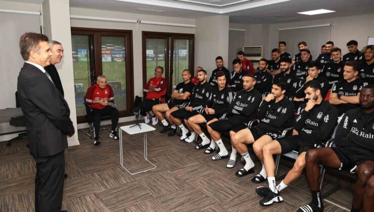 Feyyaz Uçar ile Samet Aybaba, Beşiktaşlı futbolcularla buluştu