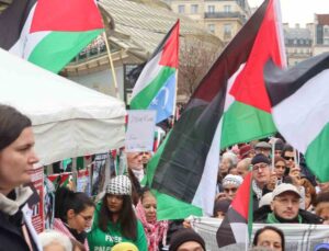 Fransa’da “Filistin’e destek, Gazze’de Ateşkes” mitingi