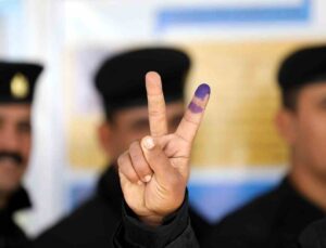 Iraklılar, yerel seçimler için 10 yıl aradan sonra sandık başında
