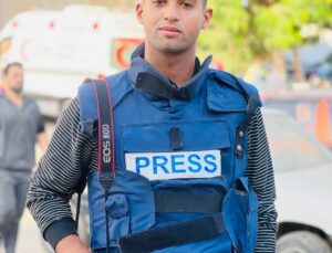 İsrail, Beyt Hanun’dan ayrılmayı reddeden Filistinli gazetecinin evini bombaladı