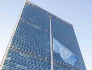 İsrail, BM Koordinatörü Hastings’in vizesini iptal etti