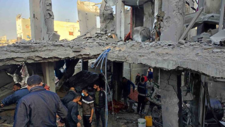 İsrail, Maghazi Mülteci Kampı’nı vurdu: 10 Filistinli hayatını kaybetti