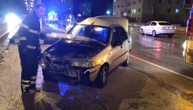 Kütahya’da iki otomobil çarpıştı: 2 yaralı