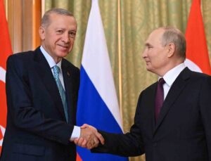 Putin: “Moskova ve Ankara yeni yılda ikili siyasi diyaloğu geliştirmeye devam edecek”
