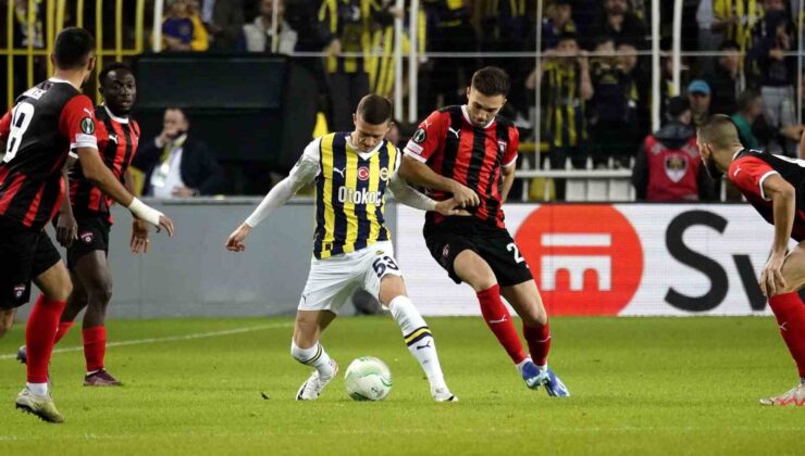 UEFA Avrupa Konferans Ligi: Fenerbahçe: 0 – Spartak Trnava: 0 (Maç devam ediyor)