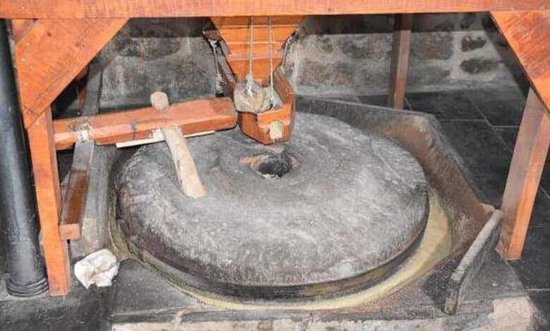 154 yillik degirmende dergul tahini uretiliyor zw5qUIsY.jpg