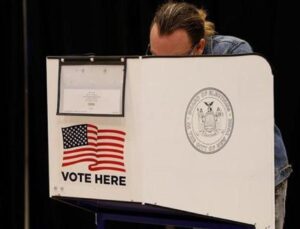 Cumhuriyetçi lider aday adayı, tek önemli aday olduğu Nevada’daki ön seçimleri kaybetti