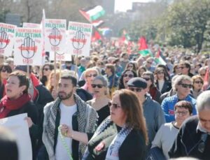 İspanya’da binlerce kişi “Gazze” için yürüdü! Hükümete sert reaksiyon