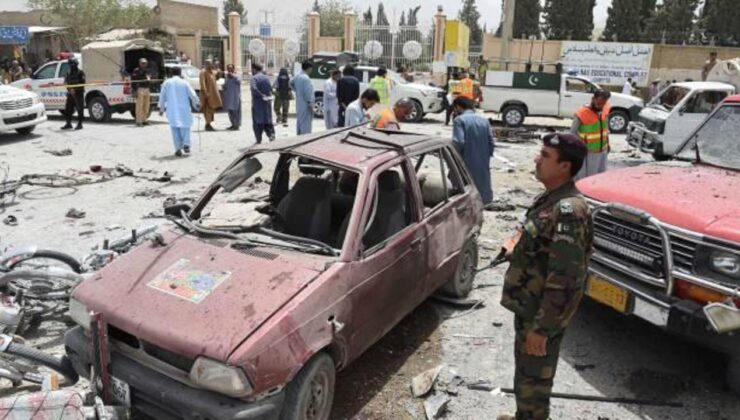 Pakistan’da 2 başka seçim ofisine bombalı hücum: 25 meyyit