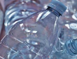 Plastik pet şişelerdeki sularda görünmeyen tehlike! Plastik pet şişelerden uzak durun…