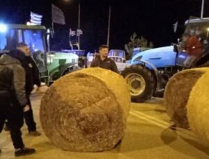 Türkiye hududunda Yunan çiftçilerden protesto