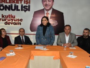 Yine Refah Partisi’nde istifa! Lider ve 5 kişi AK Parti’ye katıldı