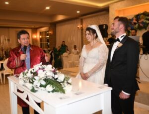 Osmangazi Belediyesi – Başkan Aydın İlk Nikahını Kıydı