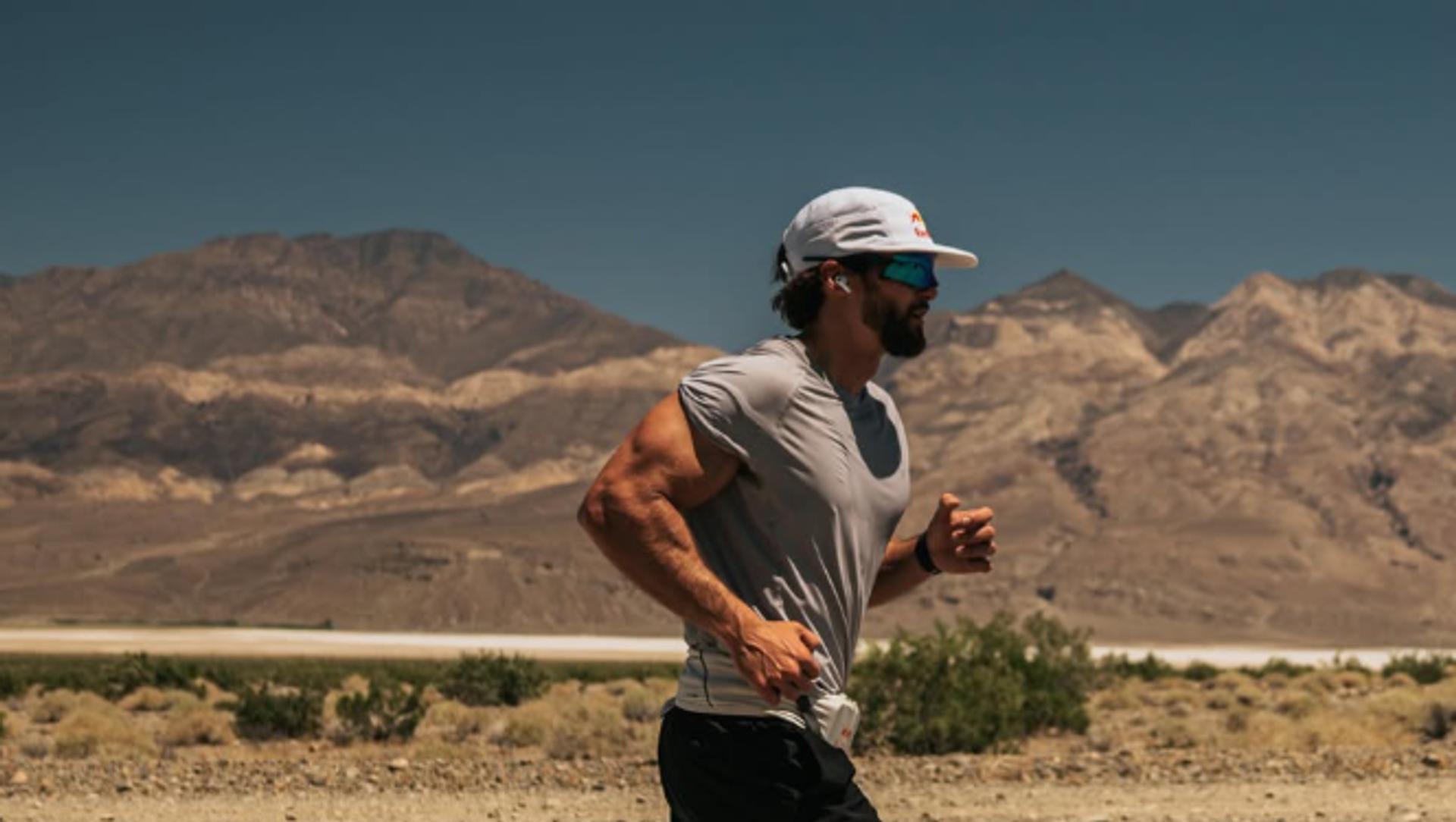 600 km ultra maratonu, 123 saatte tamamlandı. Bu inanılmaz başarıyla