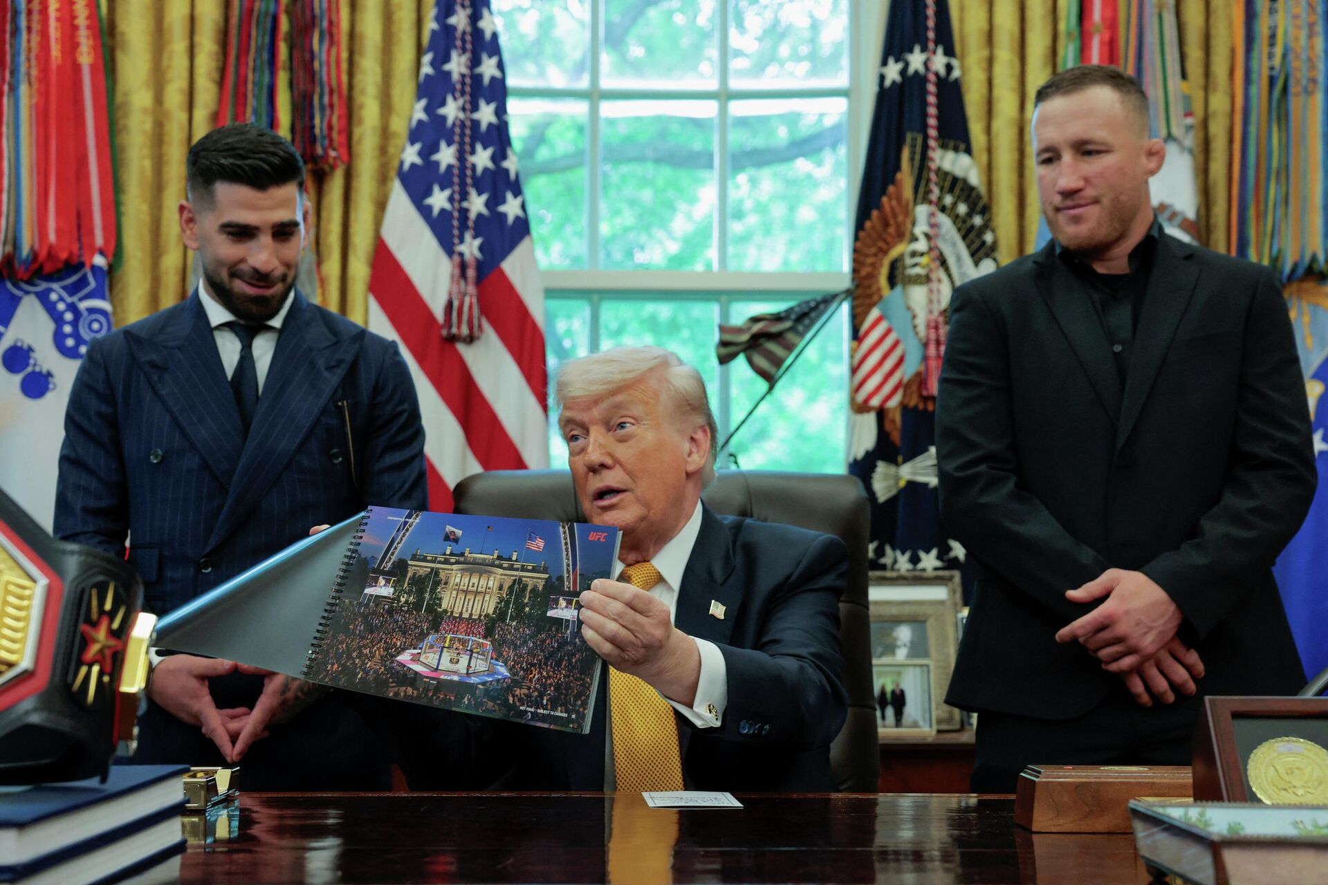 ABD Başkanı Trump'tan Beyaz Saray'da Dev UFC Organizasyonu Görselleri