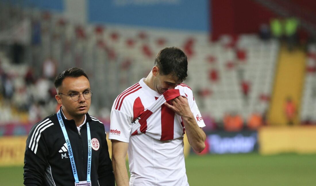 Antalyaspor, ligde kalma mücadelesini kaybederek sezonu düşen son takım olarak
