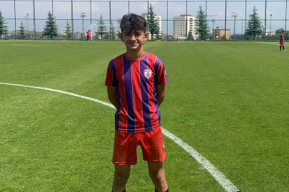 Artvinli Genç Futbolcu Uluslararası Arenada Göz Dolduruyor