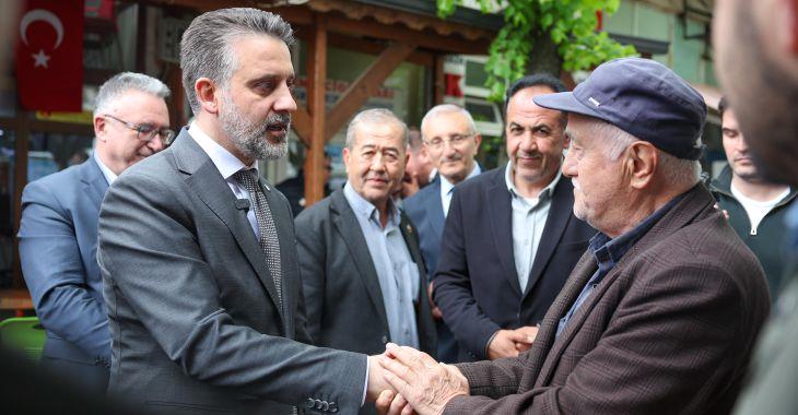 Bursa Büyükşehir Belediyesi Başkan Vekili Şahin Biba, Büyükşehir Belediyesi yöneticileriyle