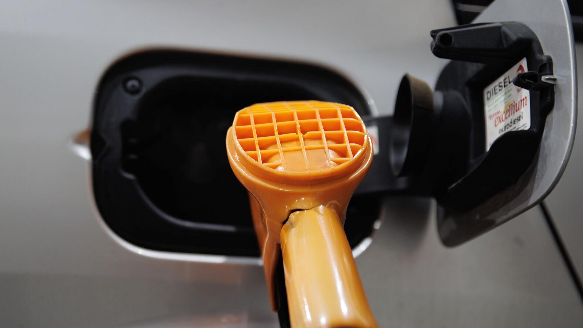 Benzine dev indirim yaklaşıyor! Şimdi ne kadar olacağını ve piyasadaki
