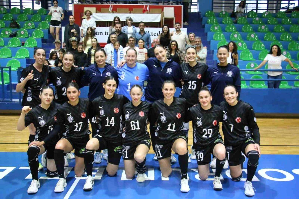 Bursa Büyükşehir Belediye Spor'un Yalıkavak karşısındaki galibiyeti hakkında detaylı bilgi.