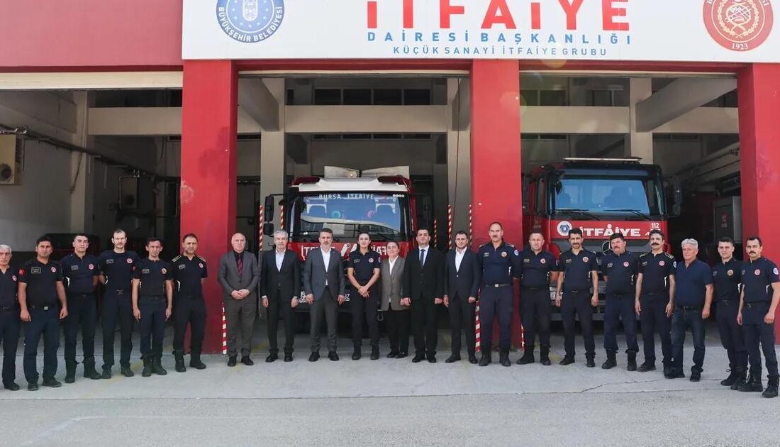 Bursa Büyükşehir Belediyesi, personellerini bayramda ziyaret ederek kutlama ve teşekkürlerde
