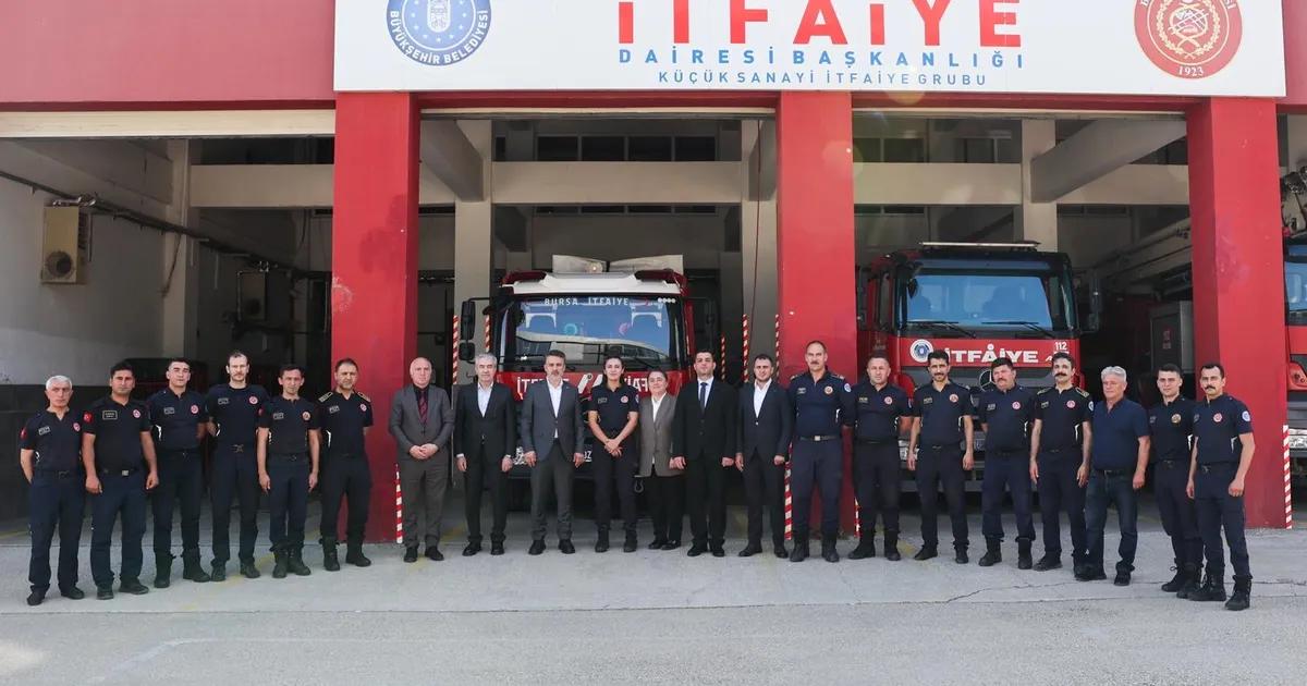 Bursa Büyükşehir Belediyesi, personellerini bayramda ziyaret ederek kutlama ve teşekkürlerde